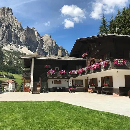 Bed & Breakfast Garni La Vara