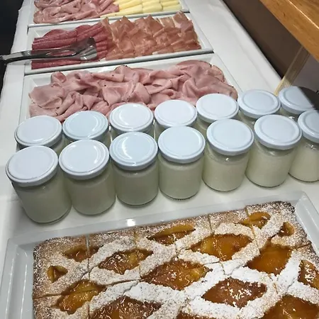 Bed & Breakfast Garni La Vara
