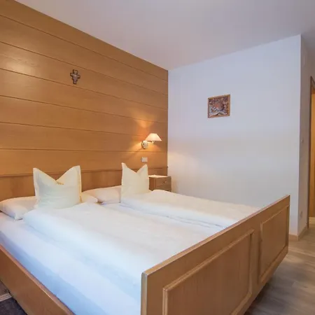 Garni La Vara Bed & Breakfast Corvara In Badia