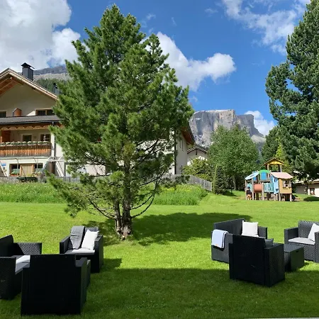 Garni La Vara Bed & Breakfast