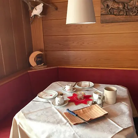 Bed & Breakfast Garni La Vara Corvara In Badia